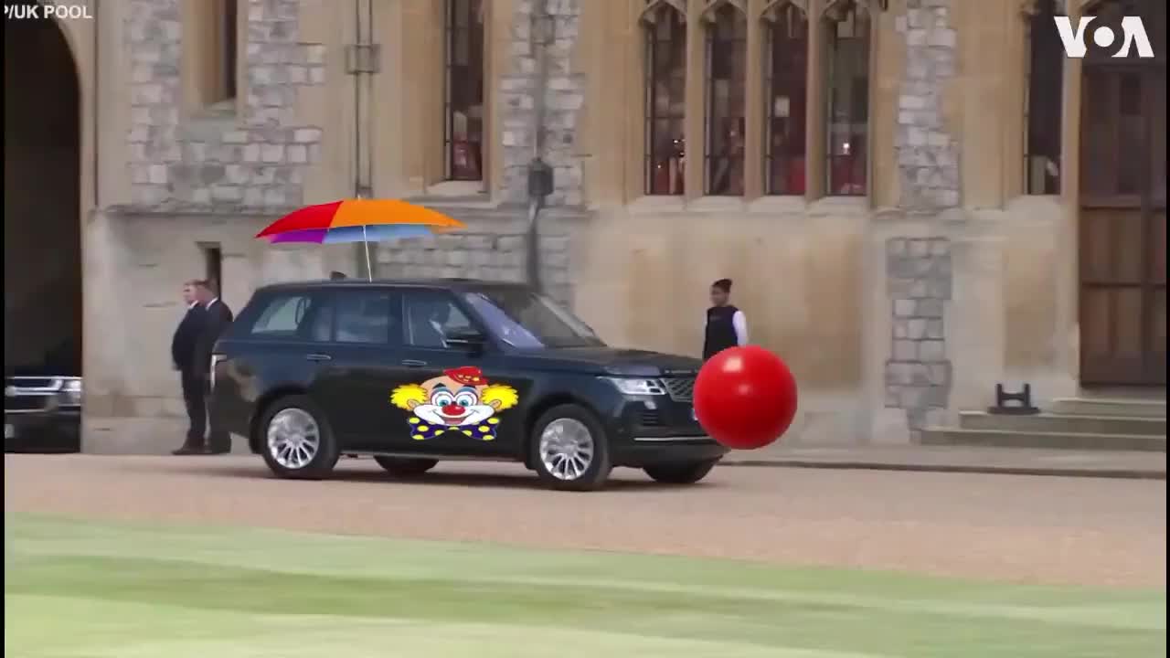 Meanwhile Americas pedoresident is visiting the Queen..