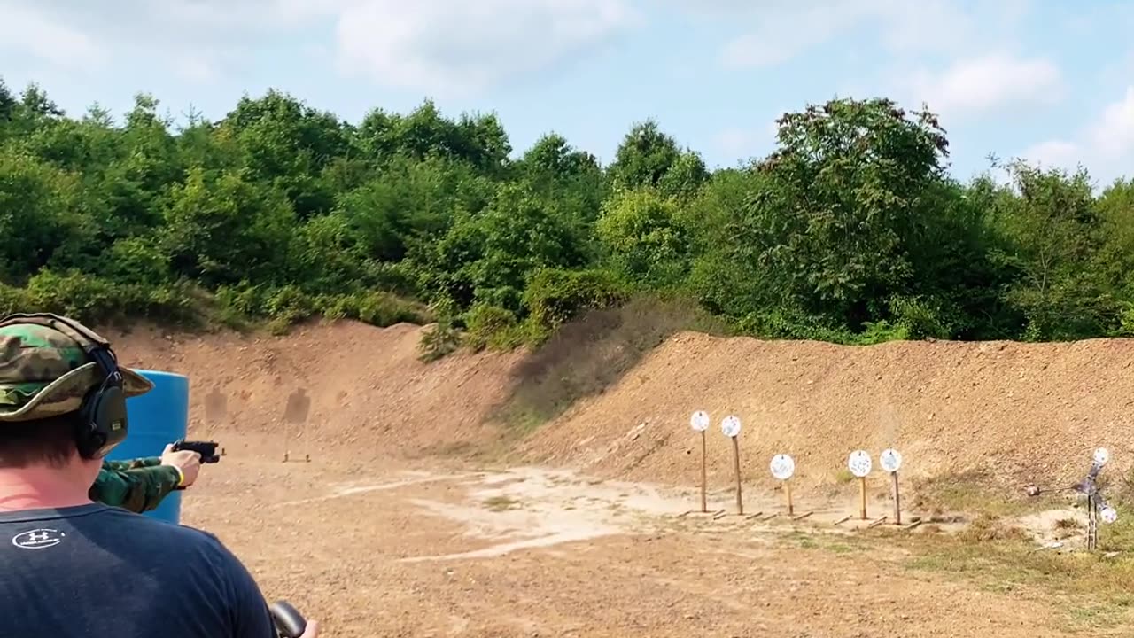 9mm VS Gongs & Moving Steel Targets!
