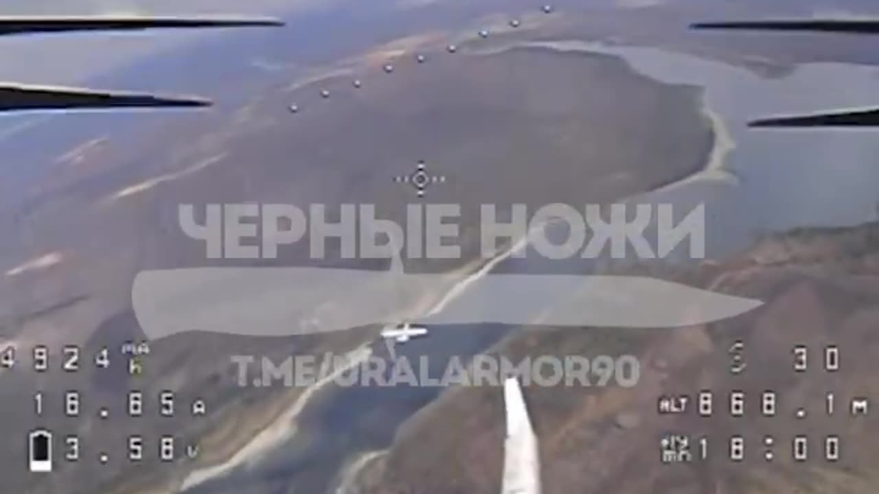 🇷🇺🇺🇦Footage of our FPV kamikaze