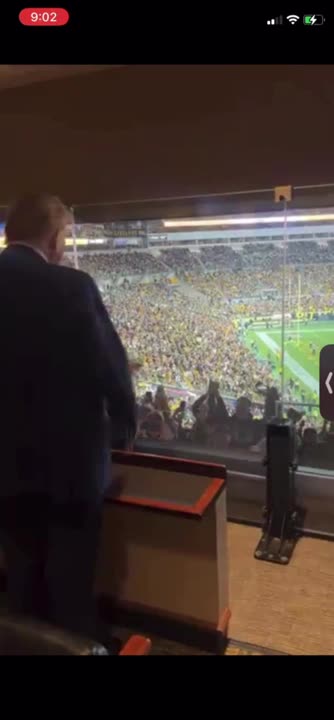 LEGENDARY: Trump Sees Huge Support At Pittsburgh Game