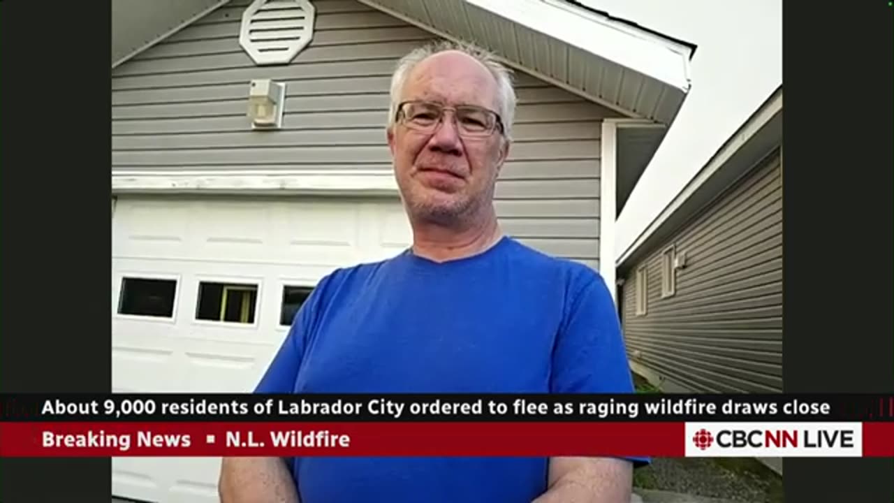 N.L. wildfire nears Labrador City, prompts evacuation of 9,000 residents _ Canada CBC News