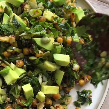 Roasted Cauliflower, Chickpea & Kale Salad - RECIPE IN DESCRIPTION