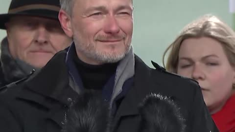 German Finance Minister Lindner is booed at the farmers' protest in Berlin: "Get lost, get lost."