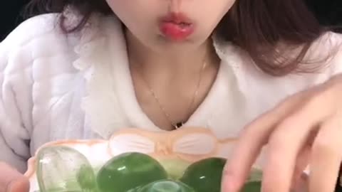 ASMR MUKBANG ICE EATING SOUNDS