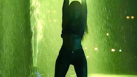 Beyoncé - Crazy In Love ft. JAY Z