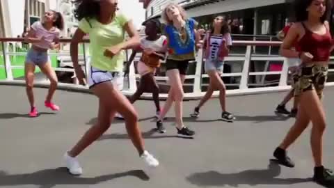 Cute Dance video