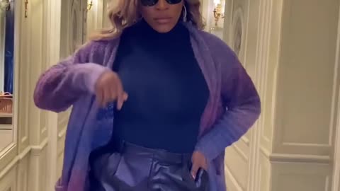 Serena Williams Legs Look So Strong While Rocking Teeny Tiny Shorts In A New Catwalk