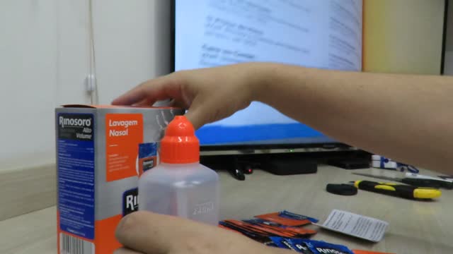 Rinosoro Alto Volume 0,9% 30 Sachês + Frasco Aplicador 250ml