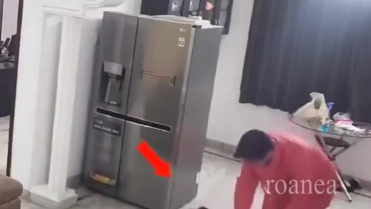 Maid Keeps Child in Fridge because she on Instagram ....No wayyyyyy