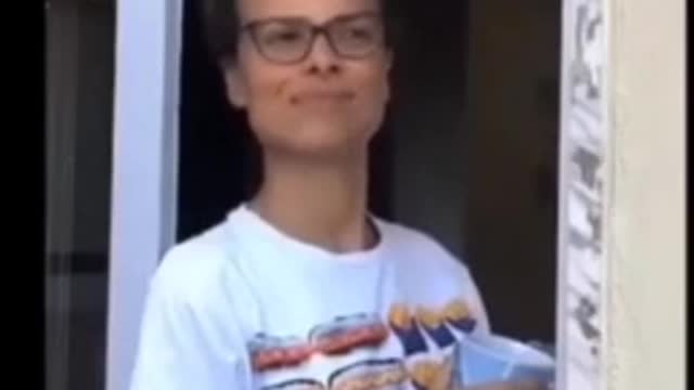 😂