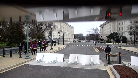 0672USCG00K25SouthBarricadeInbound_2021-01-06_10h19min32s347ms.mp4