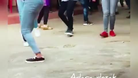 Funny dance 😁