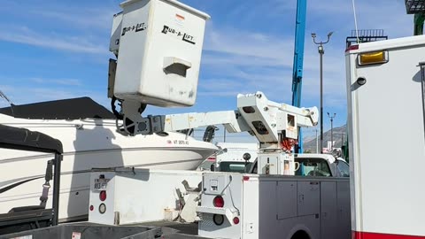 Boom / Bucket Truck 2006 Ford F-550 4x4 Diesel 44' Duralift DTA35 Aerial Lift