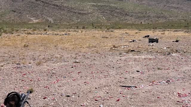 Vets shooting .50 in desert