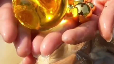 Giant Gold underwater 😳😳