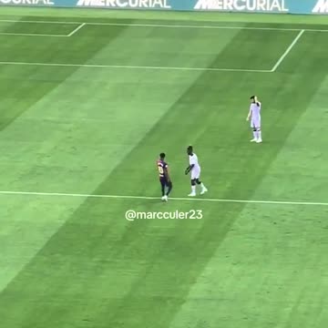 What Lamine Yamal did to Nico Williams seconds before Barca v Athletic kick-off