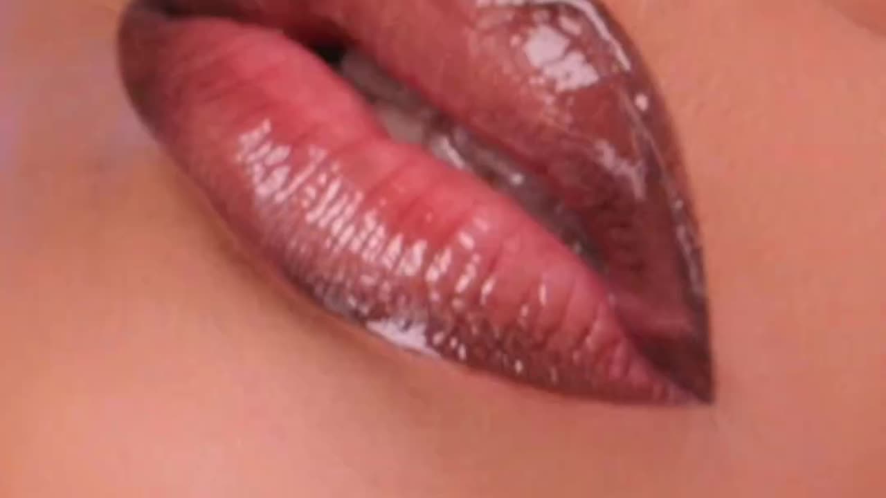 Rihanna @badgalriri Photoshooting at FentyBeauty