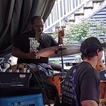 Andre Heard (Funky Lampshades) - LIVE @ OSO (Short)