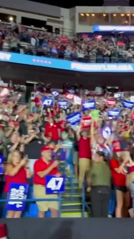 Aug 2024 - Donald J. Trump - Another packed house. Kamala had 220 people!!!