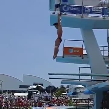 The sweetest, most beautiful, and most amazing jumps in the water are an enjoyable viewing