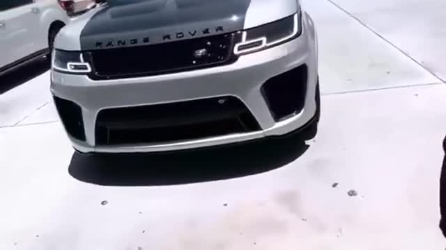 Range Rover SVR