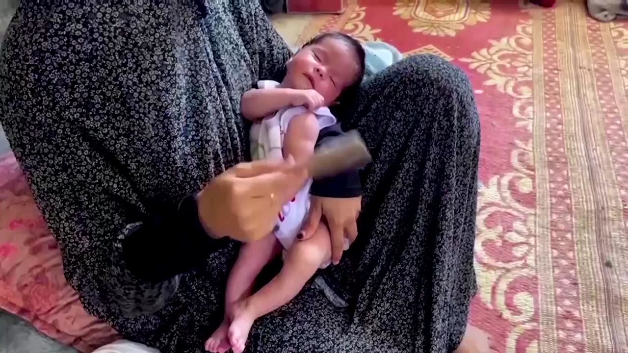 Displaced Gazan mothers struggle to care for their newborns