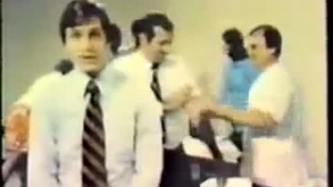 60 minutes - SWINE FLU 1976 VACCINE WARNING - Part 1 of 2