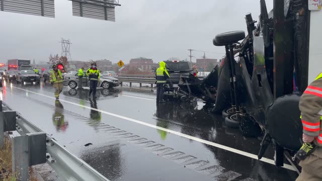 Camper Rollover Closes I-93 In Concord