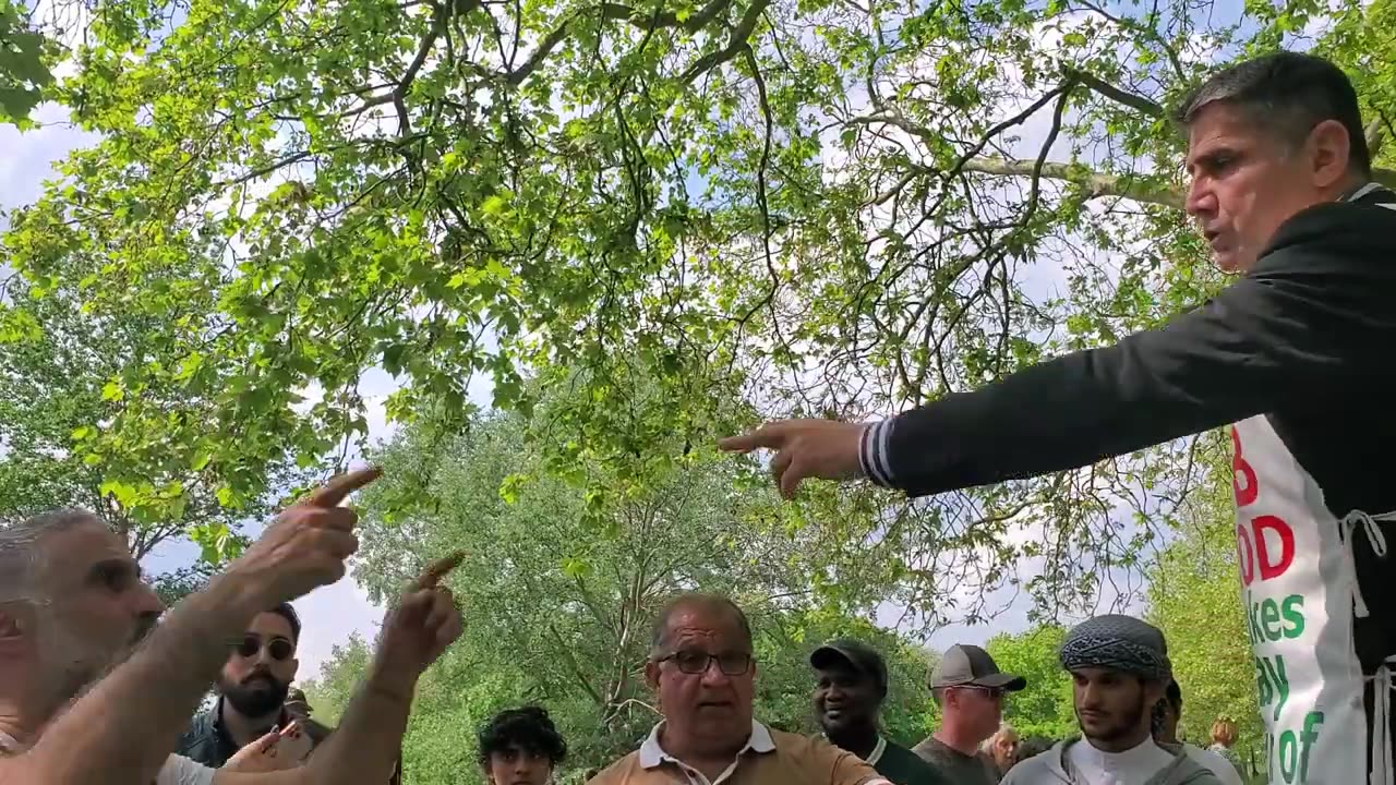 Speakers Corner - Muslims Don't Like Hearing About The Real Jesus and Real Islam