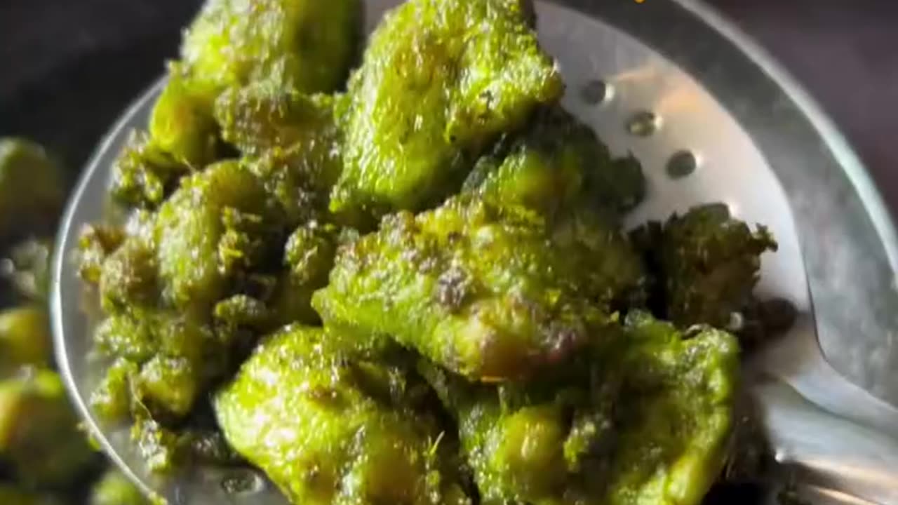 Spicy___juicy_green_chicken_fry_recipe._