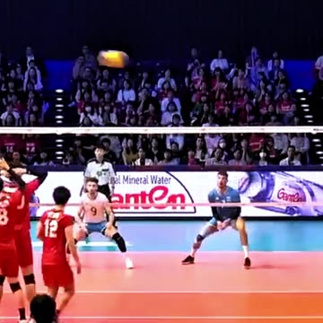 WHERE is the LINE JUDGE