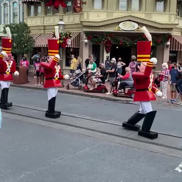 Magic Kingdom toy soldiers