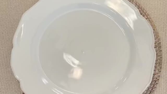Arrange tableware