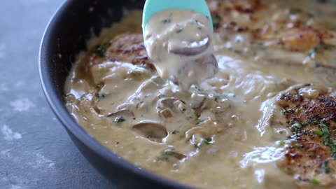 Creamy Keto Mushroom Chicken