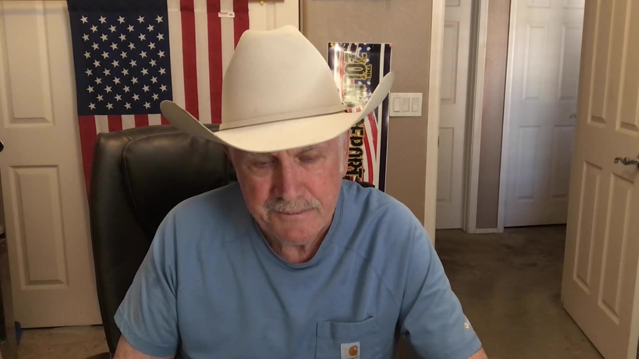 Tulsi Gabbard Believes That Both Barack Obama And Hillary Clinton Are Running Our Country!