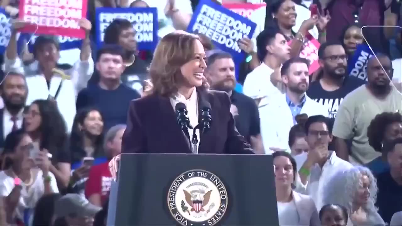 Kamala Getting Booed At Her Own Rally