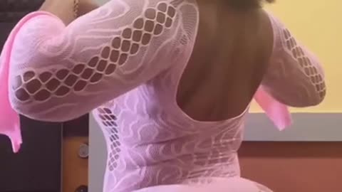 She just show her fat Azz in that fishnet..
