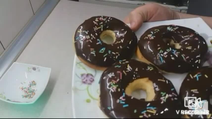 шоколадные пончики