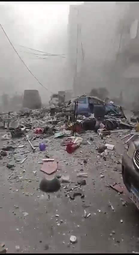 GRAPHIC! Israeli military says it has conducted another "targeted airstrike" in Beirut, Lebanon.