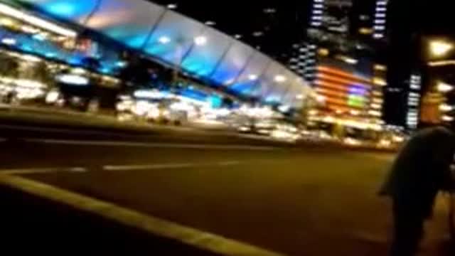東京駅前ライブ。ともぞう