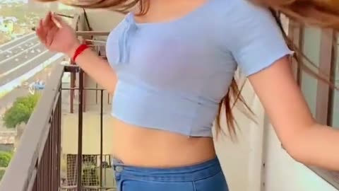 Hot Girls Dance