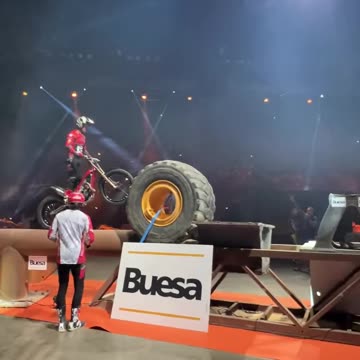 Hugo DUFRESE Top 🔥🔥 Trial Indoor International Montpellier.