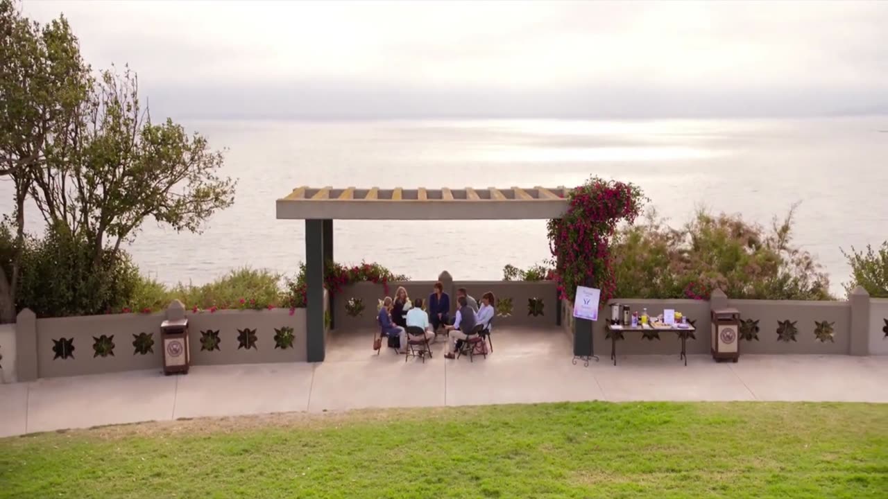 Dead to Me Season 3 Ending Scene