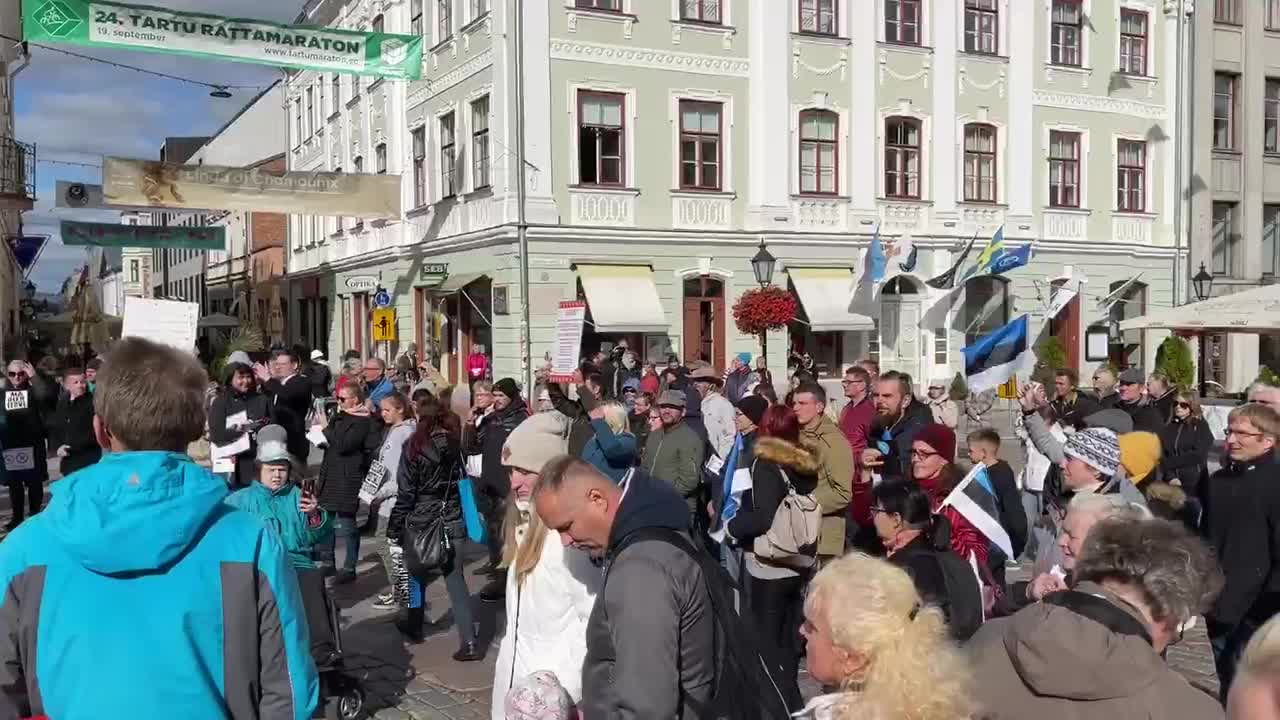 Anti Kallaste ülemaailmsel meeleavaldusel Tartus 18.09.21