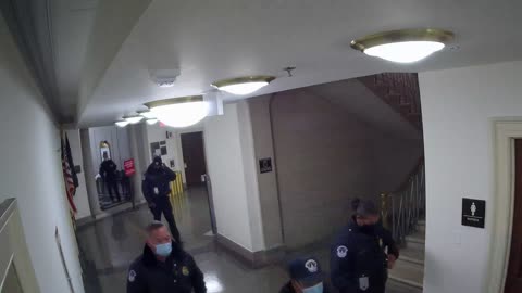 3237LHOBGRStair1_2021-01-06_14h00min03s167ms.mp4