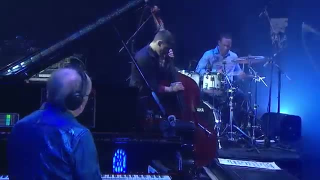 Bob James Trio Topside live at Java Jazz Festival