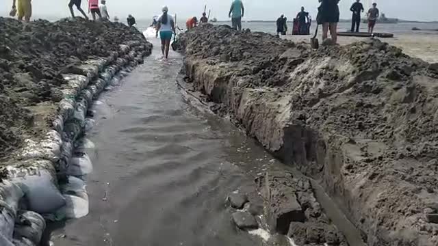 Comunidad de El Laguito abre la boca de la laguna