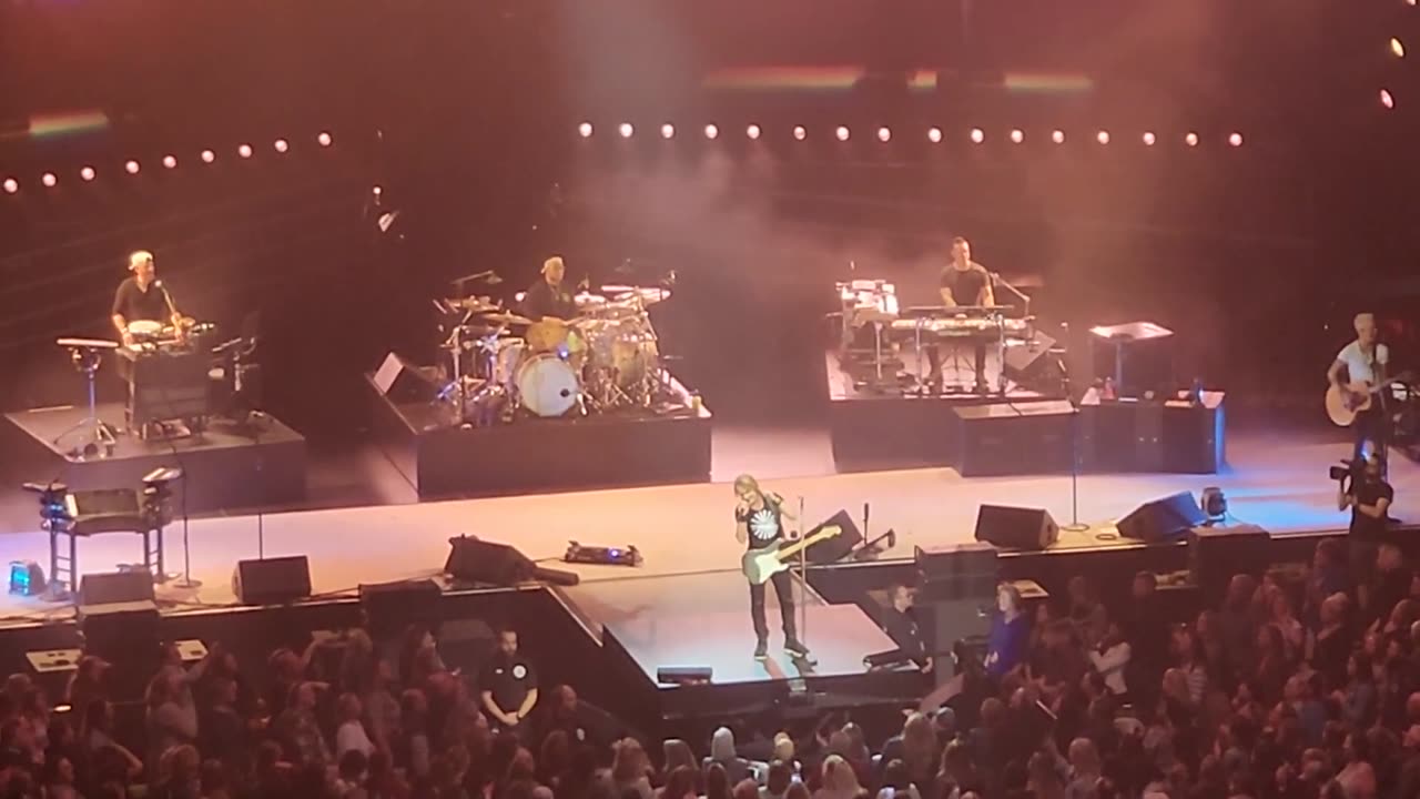 Keith Urban - Somebody Like You 11-5-2022 St Paul