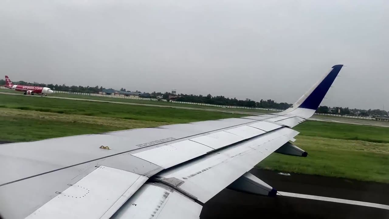 Thrilling flight takeoff - right wing view