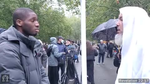 Speakers Corner_Sheikh Gets Upset_Why Did Allah Allow His Books To Be Corrupted_